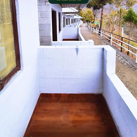 Golden Peak Resort Lakhwār Exterior foto